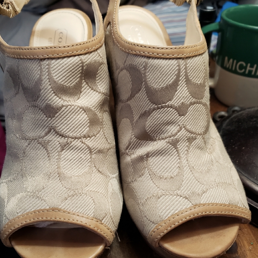 Coach sandals